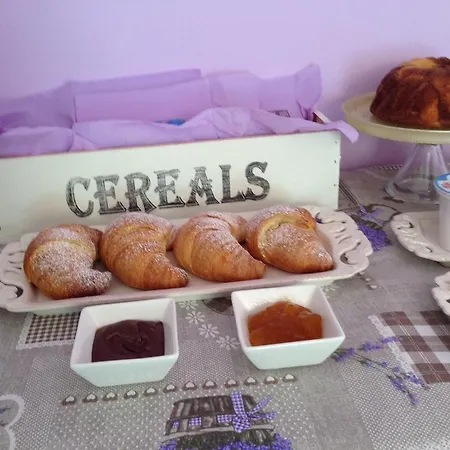 Oda ve Kahvaltı La Dimora Di Lara 3*