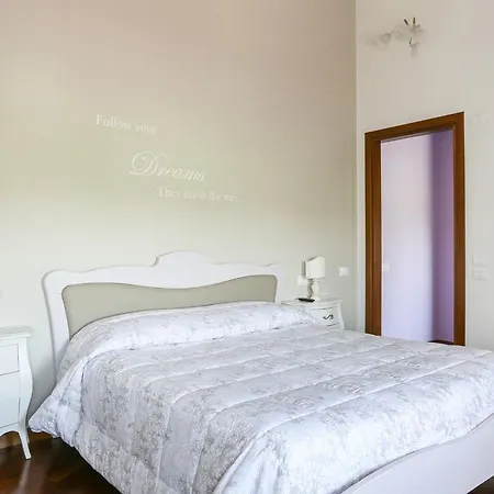 La Dimora Di Lara Oda ve Kahvaltı