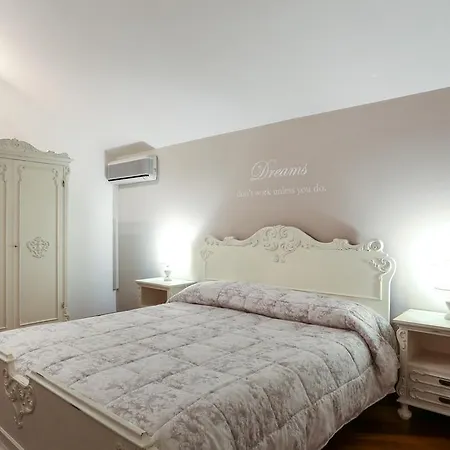 Oda ve Kahvaltı La Dimora Di Lara