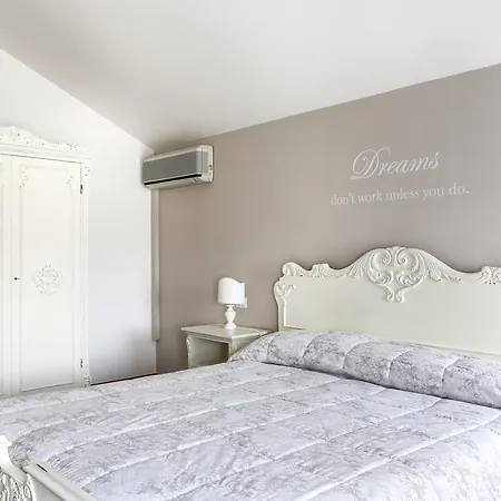 La Dimora Di Lara Oda ve Kahvaltı