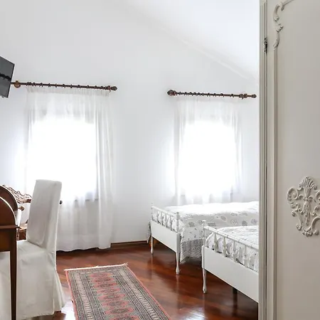 La Dimora Di Lara 3*