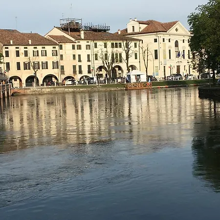 לינה וארוחת בוקר La Dimora Di Lara