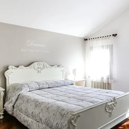 La Dimora Di Lara 3* פרגנציול