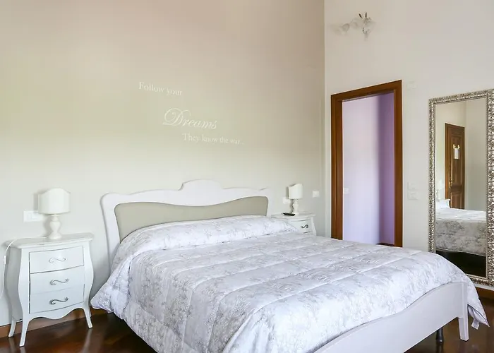 La Dimora Di Lara לינה וארוחת בוקר